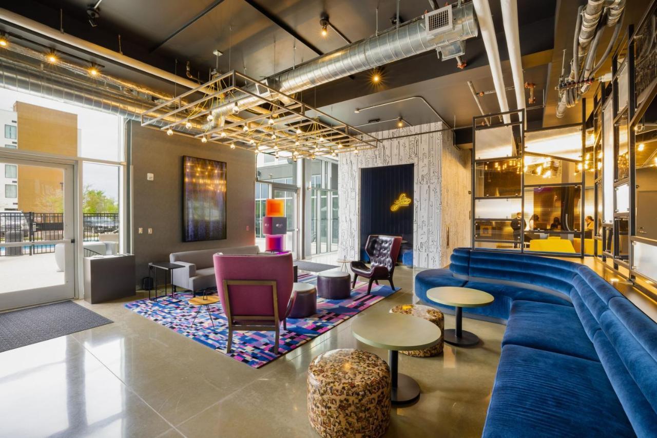 Готель Aloft Austin Airport Екстер'єр фото